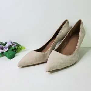 Vince Camuto Nude Textured Genuine Leather Heels